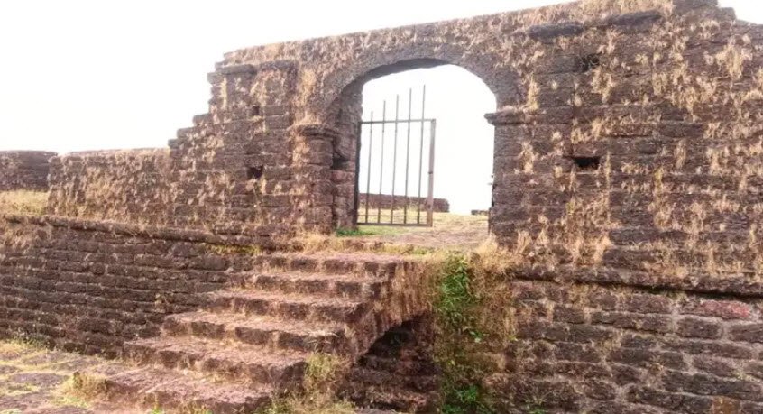 Fort Santo Estevão, North Goa, Goa - Vushii.com Fort Santo Estevão, North Goa, Goa - Vushii.com